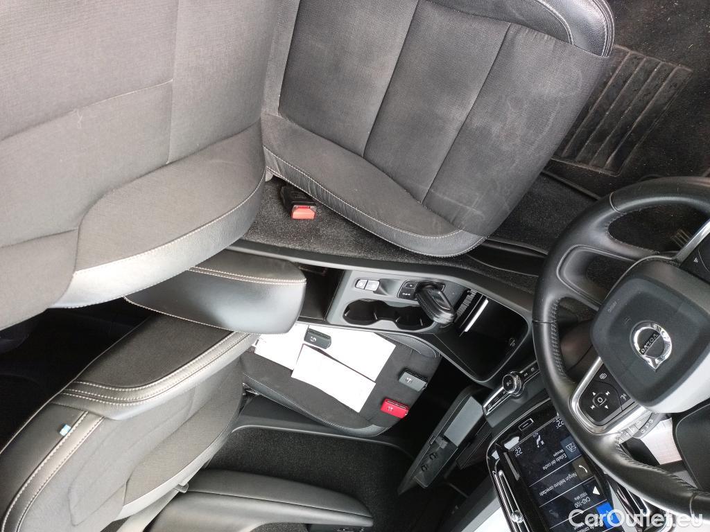  Volvo  XC 40 VOLVO XC40 / 2017 / 5P / todoterreno 2.0 D4 AWD Momentum Auto #7