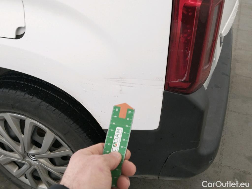  Citroen  Berlingo CITROEN  / 2018 / 5P / monovolumen compacto Talla M BlueHDi 100 S&S FEEL #25