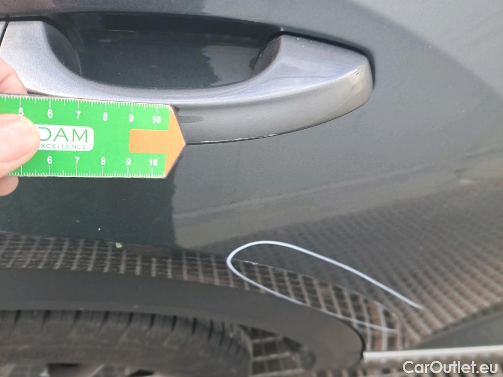  Volkswagen  T-ROC VOLKSWAGEN  / 2017 / 5P / todoterreno Sport 1.5 TSI 110kW (150CV) DSG #46