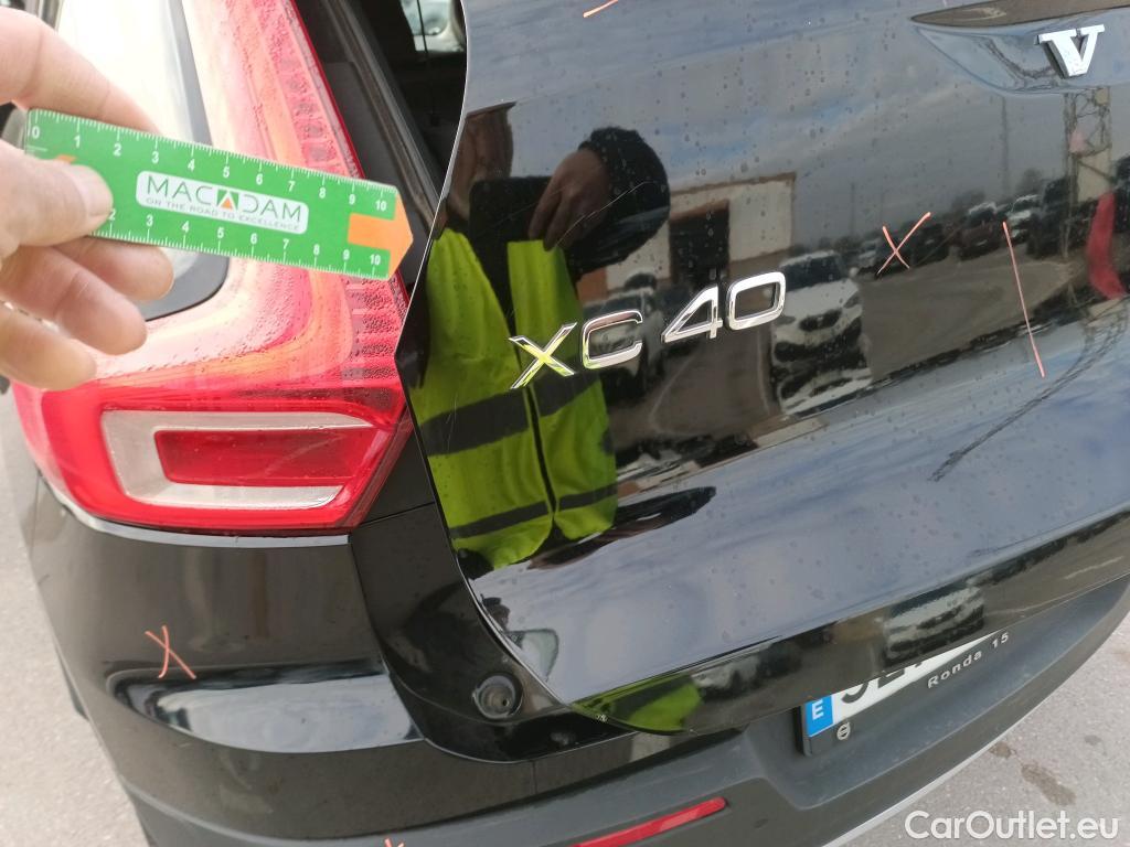  Volvo  XC 40 VOLVO XC40 / 2017 / 5P / todoterreno 2.0 D4 AWD Momentum Auto #1