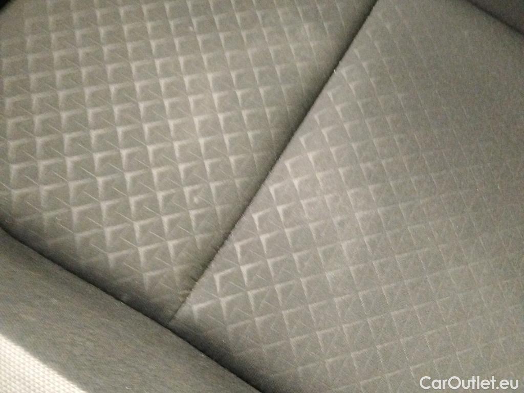  Nissan  Juke NISSAN  / 2019 / 5P / crossover DIG-T 84 kW (114 CV) DCT 7 V N-Connecta (AC2) #10