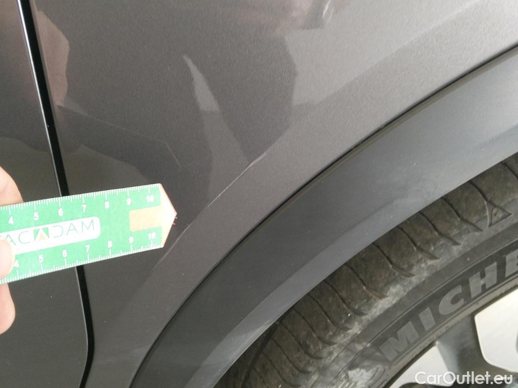  DS  DS7 DS DS 7 Crossback / 2017 / 5P / todoterreno BlueHDi DE 96kW (130CV) Auto. CHIC (AC) #15