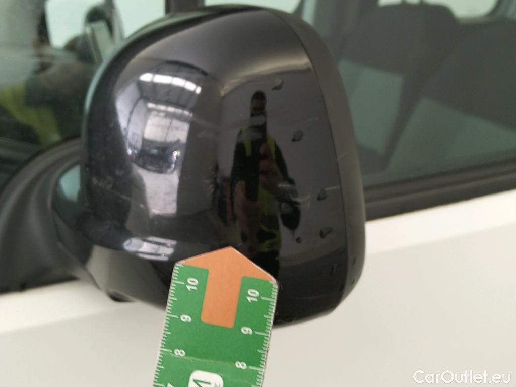  Citroen  Berlingo CITROEN  / 2018 / 5P / monovolumen compacto Talla M BlueHDi 100 S&S FEEL #31