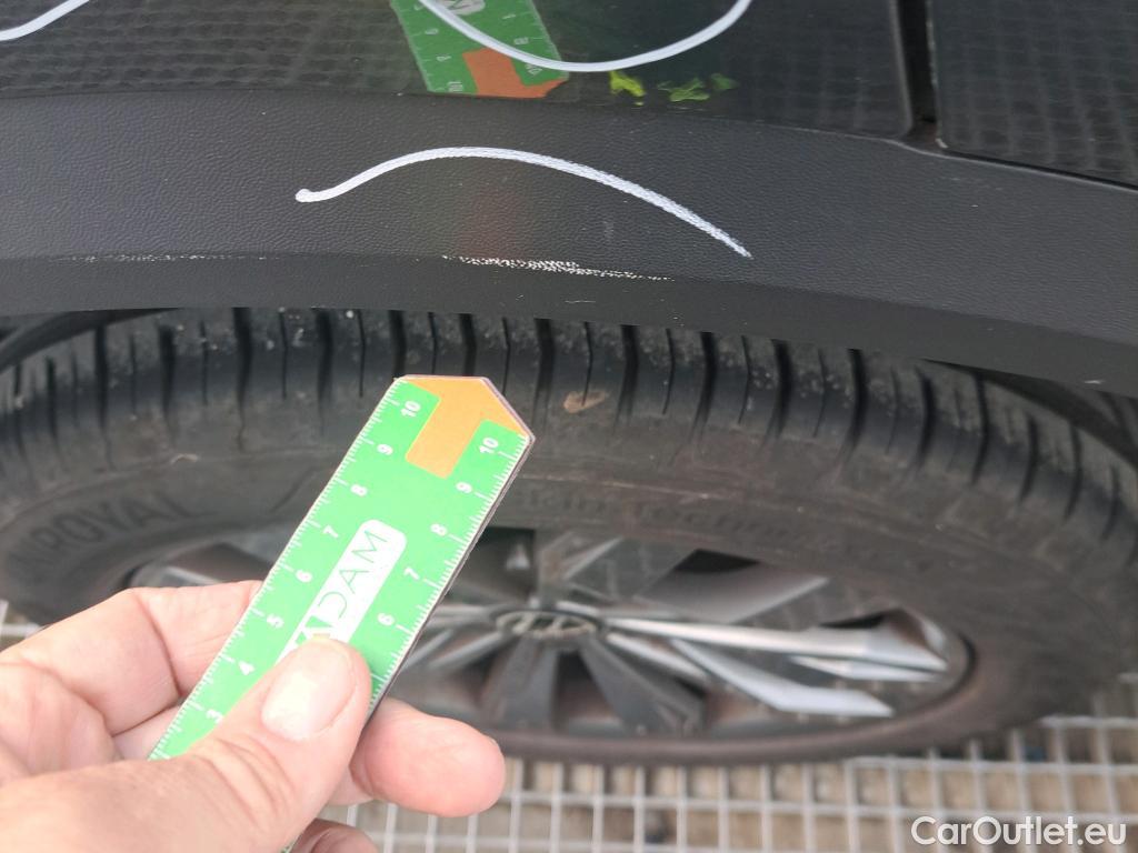  Volkswagen  T-ROC VOLKSWAGEN  / 2017 / 5P / todoterreno Sport 1.5 TSI 110kW (150CV) DSG #42