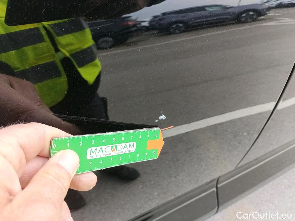  Volvo  XC 40 VOLVO XC40 / 2017 / 5P / todoterreno 2.0 D4 AWD Momentum Auto #22