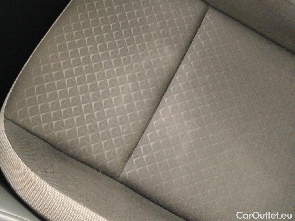  Nissan  Juke NISSAN  / 2019 / 5P / crossover DIG-T 84 kW (114 CV) DCT 7 V N-Connecta (AC2) #9