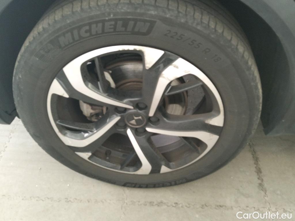  DS  DS7 DS DS 7 Crossback / 2017 / 5P / todoterreno BlueHDi DE 96kW (130CV) Auto. CHIC (AC) #5