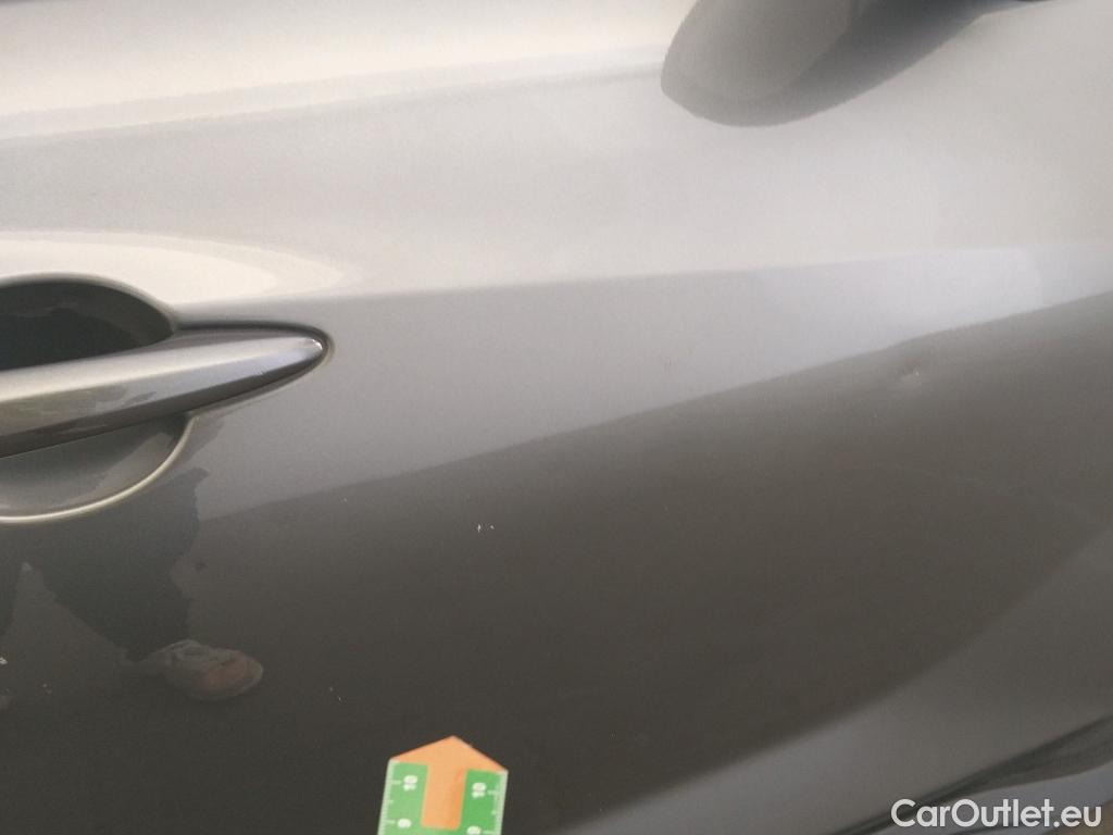  Nissan  Juke NISSAN  / 2019 / 5P / crossover DIG-T 84 kW (114 CV) DCT 7 V N-Connecta (AC2) #2