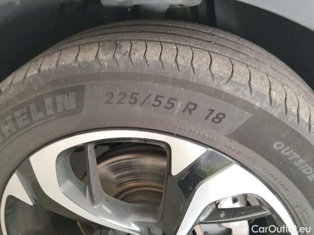  DS  DS7 DS DS 7 Crossback / 2017 / 5P / todoterreno BlueHDi DE 96kW (130CV) Auto. CHIC (AC) #3