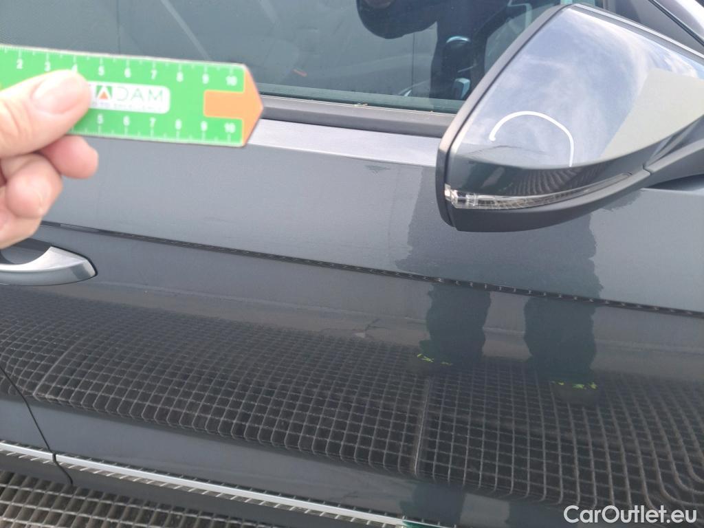  Volkswagen  T-ROC VOLKSWAGEN  / 2017 / 5P / todoterreno Sport 1.5 TSI 110kW (150CV) DSG #47