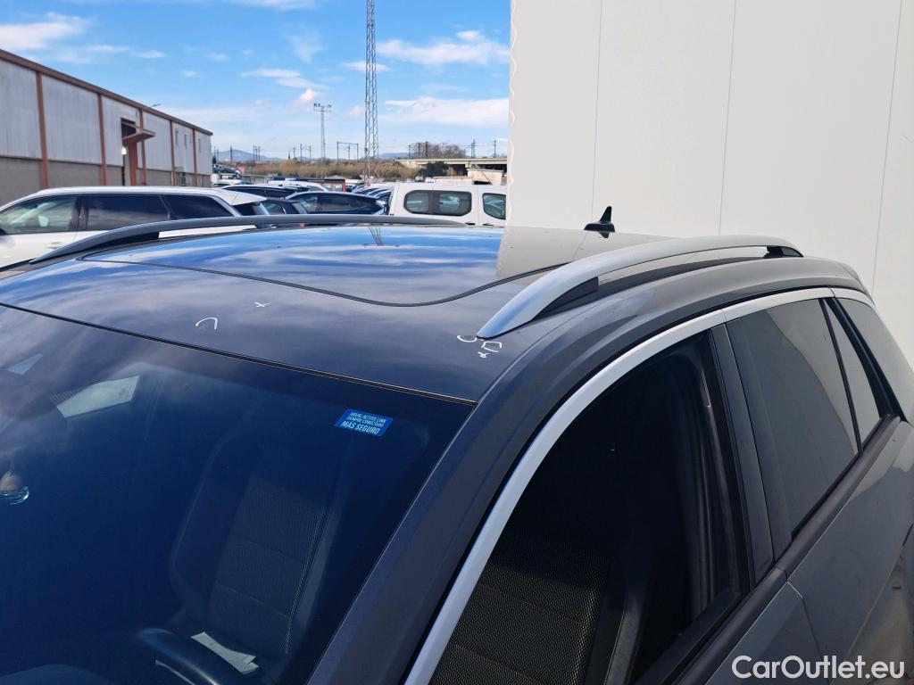  Volkswagen  T-ROC VOLKSWAGEN  / 2017 / 5P / todoterreno Sport 1.5 TSI 110kW (150CV) DSG #9