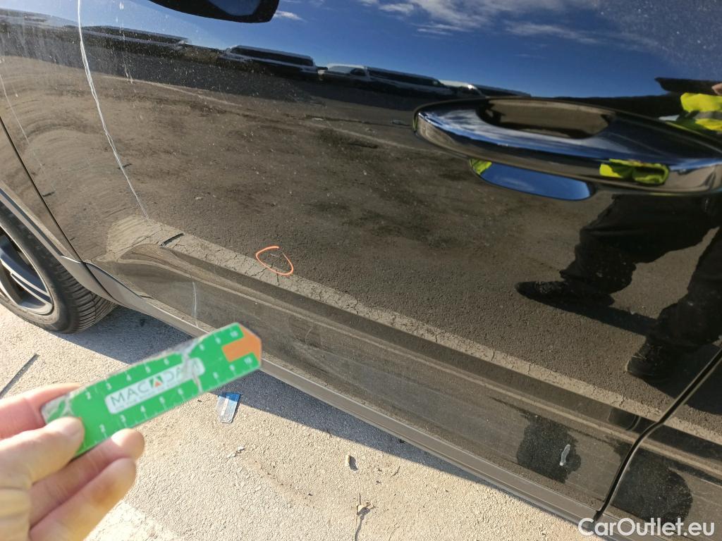  Volvo  XC 40 VOLVO XC40 / 2017 / 5P / todoterreno 1.5 T5 Twin Recharge R-Design Auto #3