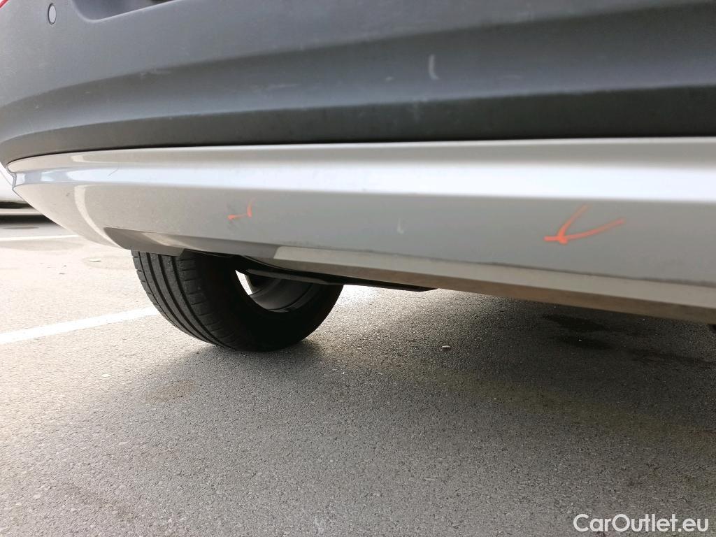  Volvo  XC 40 VOLVO XC40 / 2017 / 5P / todoterreno 2.0 D4 AWD Momentum Auto #10