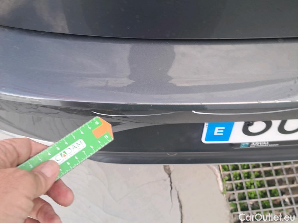  Volkswagen  T-ROC VOLKSWAGEN  / 2017 / 5P / todoterreno Sport 1.5 TSI 110kW (150CV) DSG #27