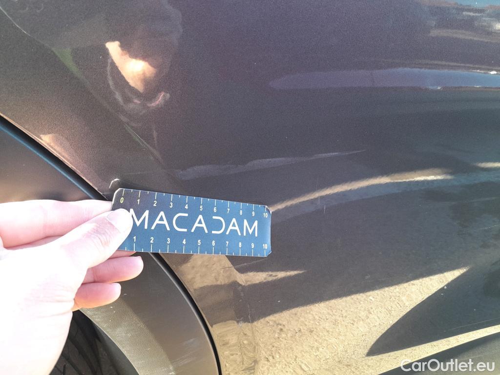  DS  DS7 DS DS 7 Crossback / 2017 / 5P / todoterreno BlueHDi DE 96kW (130CV) AT. PERF.LINE #12