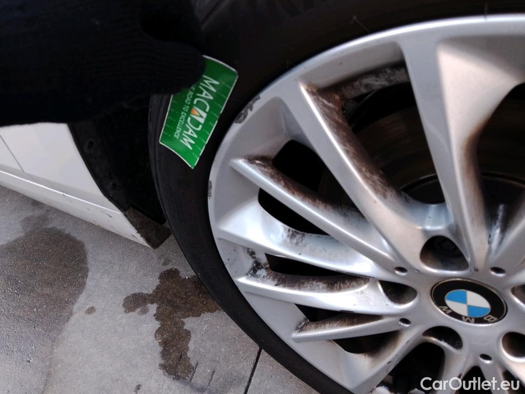  Bmw  Serie 1 BMW  / 2019 / 5P / berlina con portón 118i #4