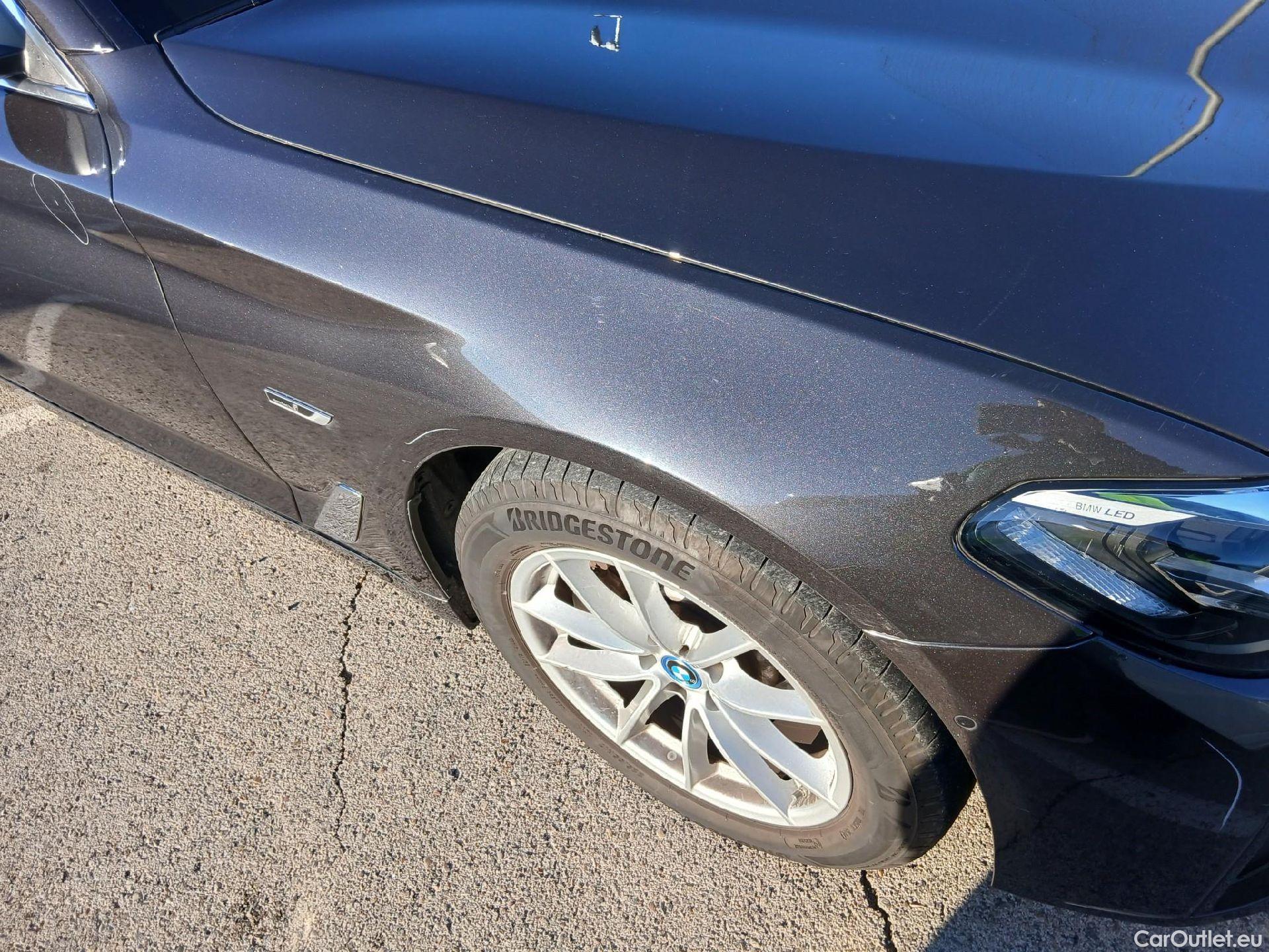  Bmw  Serie 5 BMW  / 2020 / 4P / sedán 520e #33