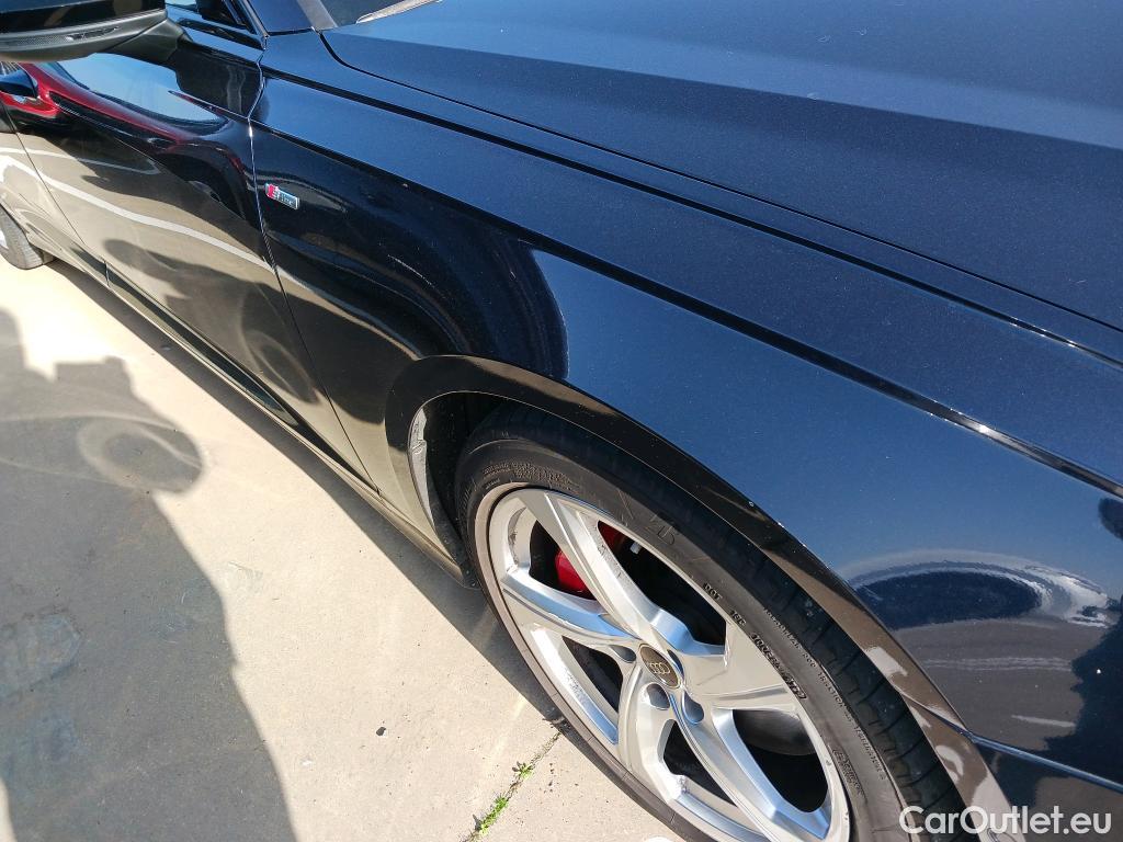  Audi  A6 AUDI  / 2018 / 5P / familiar Avant 55 TFSIe quattro Competition #25