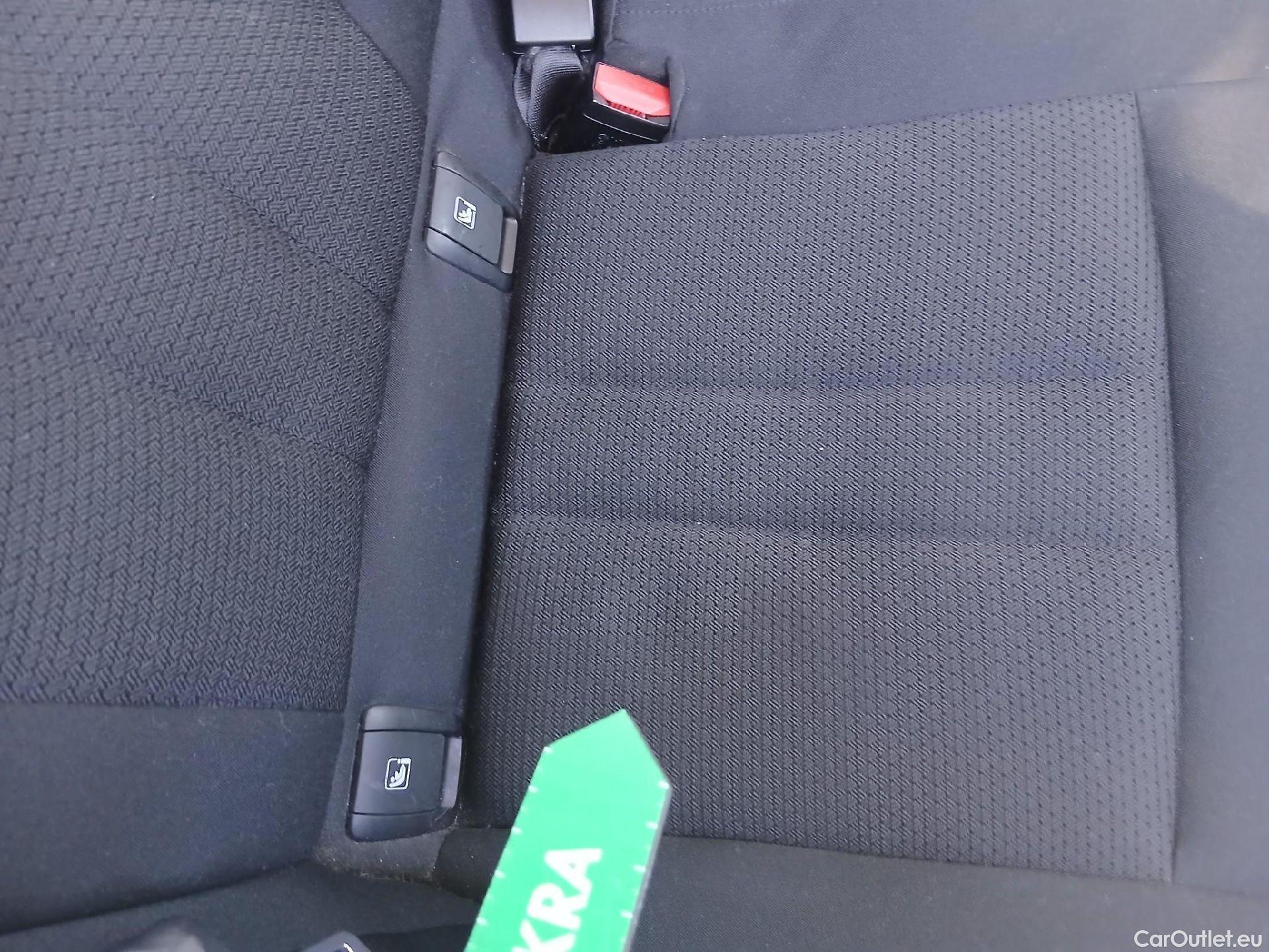  Bmw  Serie 5 BMW  / 2020 / 4P / sedán 520e #21