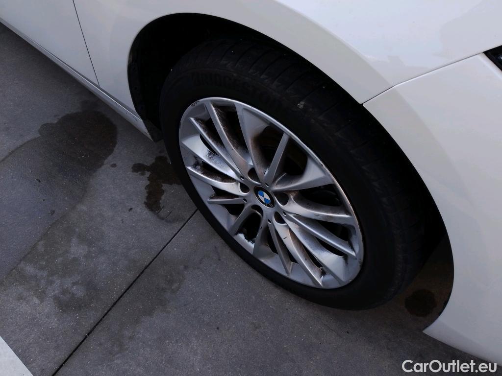  Bmw  Serie 1 BMW  / 2019 / 5P / berlina con portón 118i #3