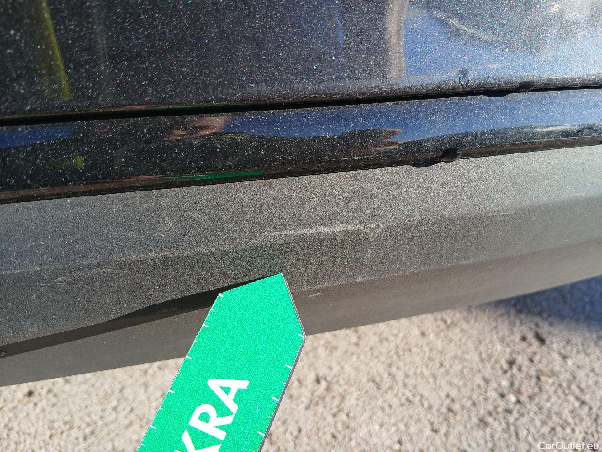  Bmw  Serie 5 BMW  / 2020 / 4P / sedán 520e #26