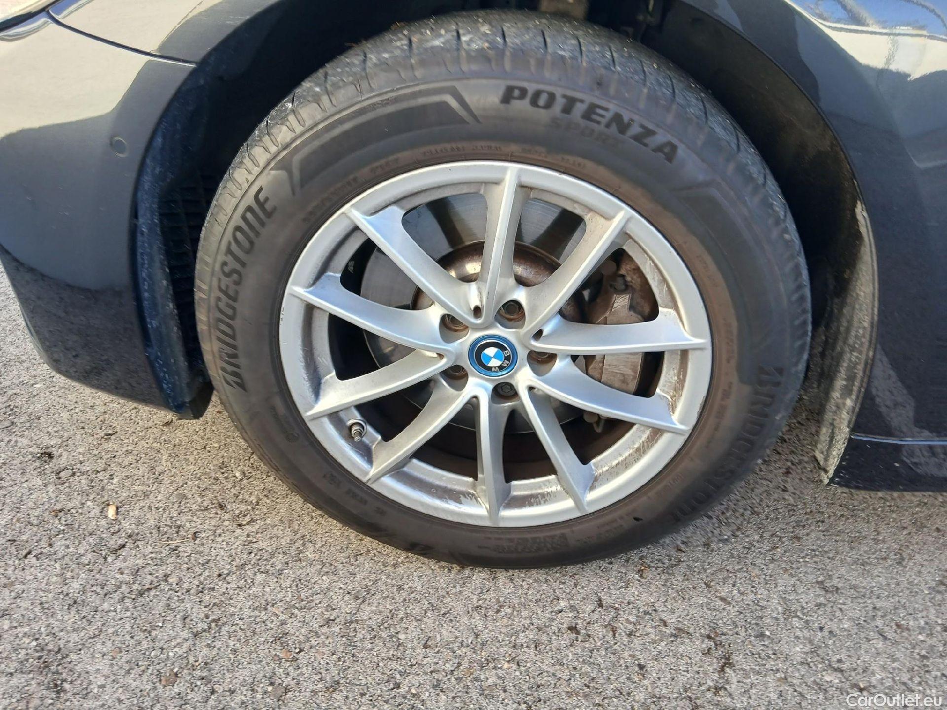  Bmw  Serie 5 BMW  / 2020 / 4P / sedán 520e #6