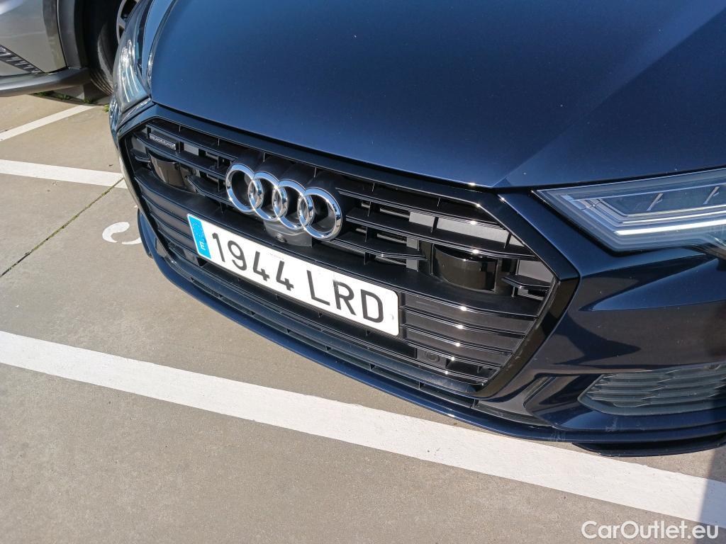  Audi  A6 AUDI  / 2018 / 5P / familiar Avant 55 TFSIe quattro Competition #13