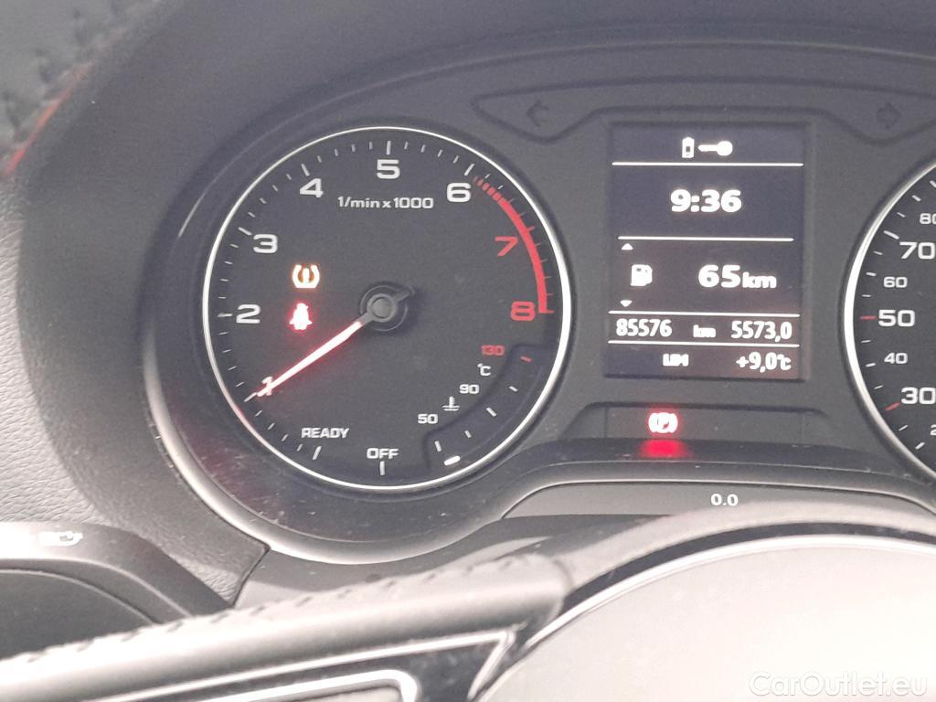  Audi  Q2 AUDI  / 2016 / 5P / todoterreno Design 30 TFSI 85kW (116CV) (AC) #17