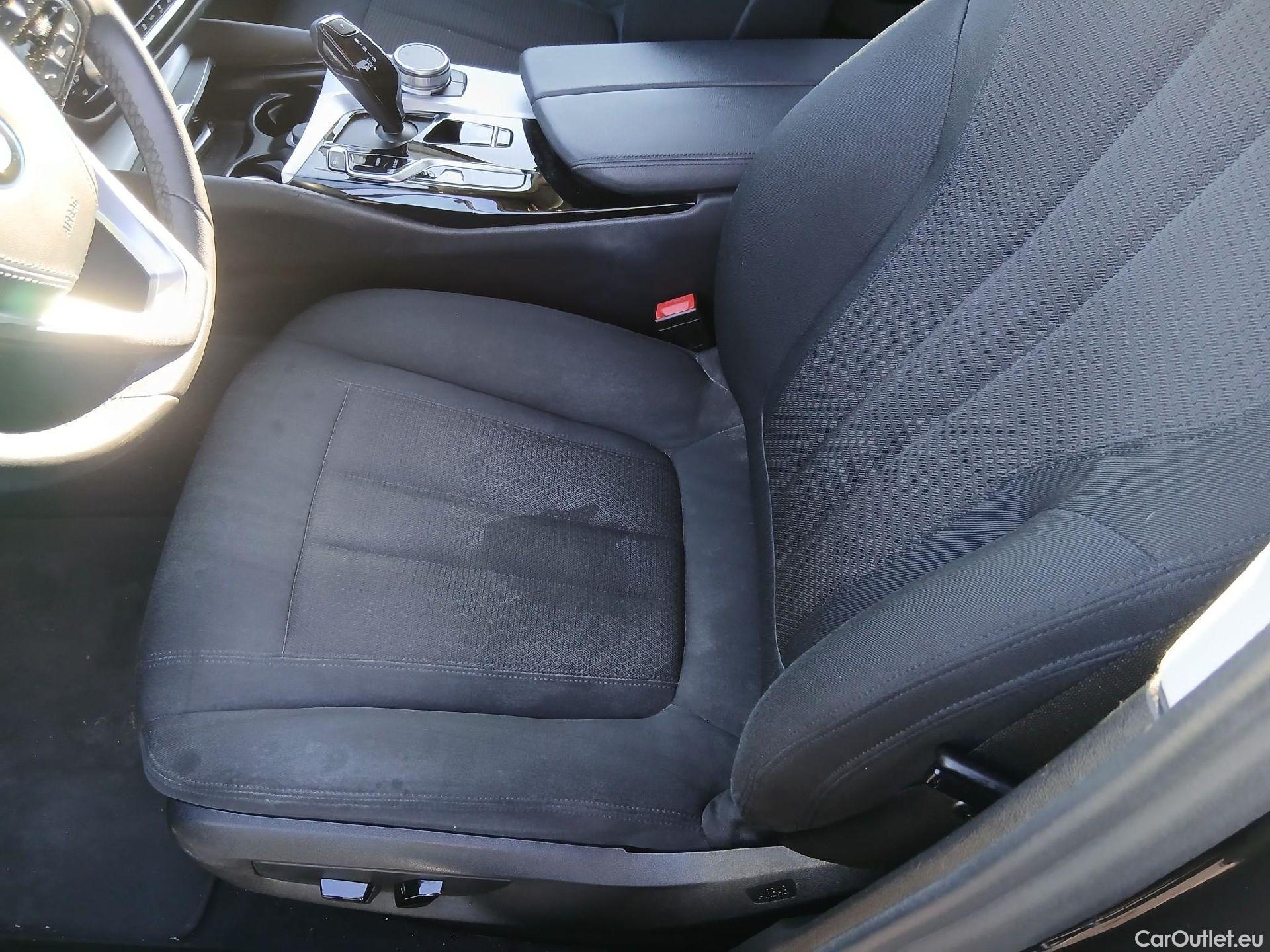  Bmw  Serie 5 BMW  / 2020 / 4P / sedán 520e #20