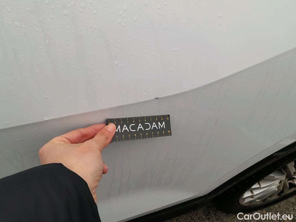  Audi  Q2 AUDI  / 2016 / 5P / todoterreno Design 30 TFSI 85kW (116CV) (AC) #2