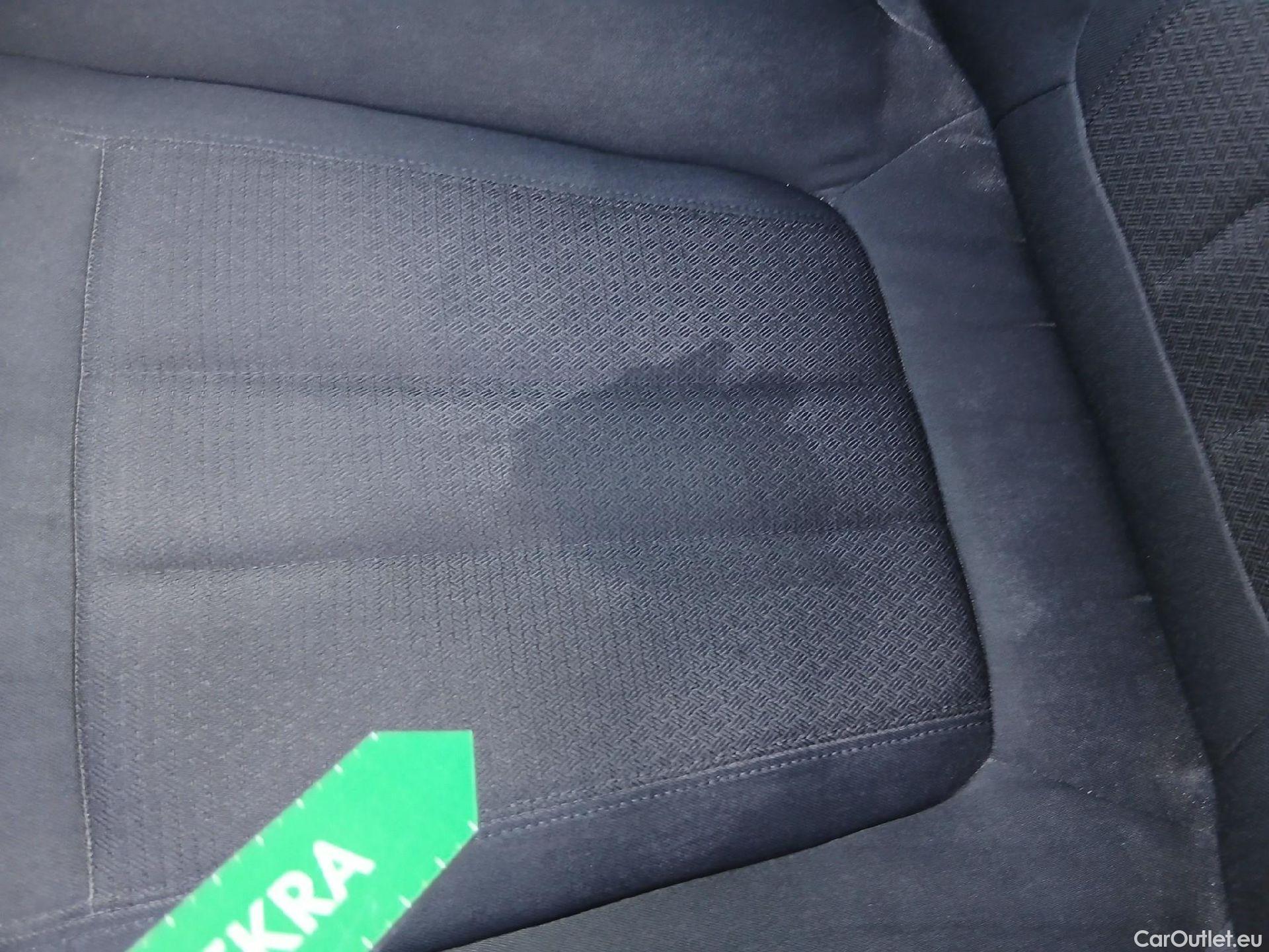  Bmw  Serie 5 BMW  / 2020 / 4P / sedán 520e #19