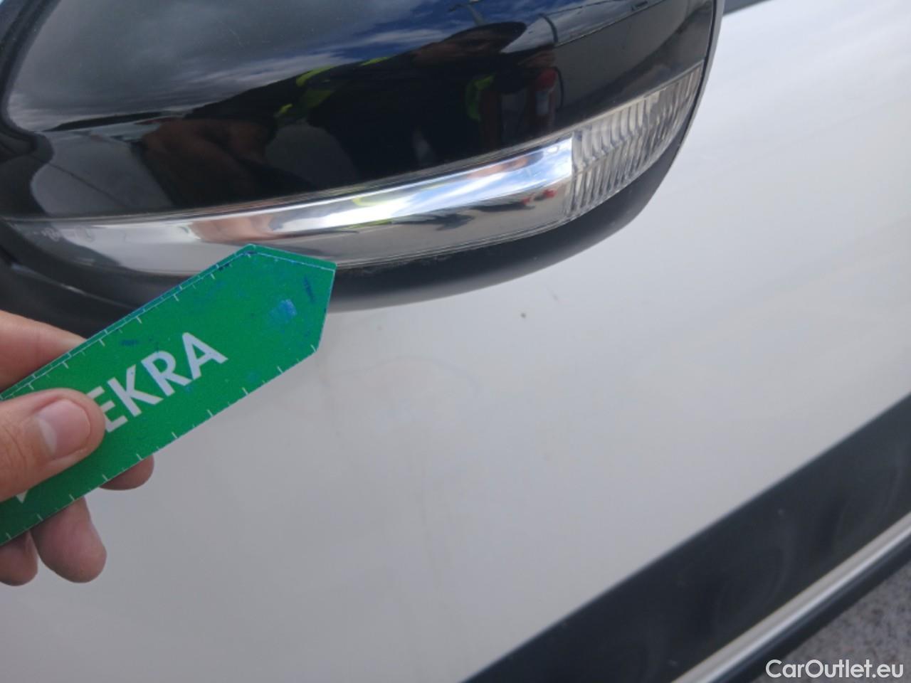  Citroen  C3 CITROEN  / 2016 / 5P / berlina con portón PureTech 60KW (82CV) SHINE #10