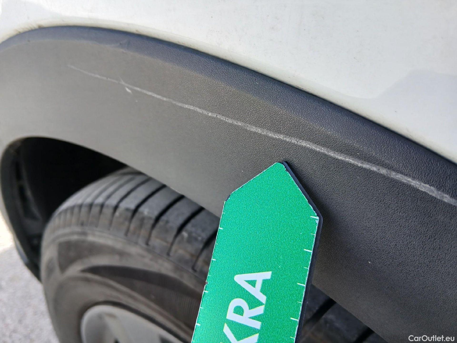  Opel   Grandland X OPEL Grandland / 2021 / 5P / todoterreno 1.5 CDTi Business Edition Auto #11