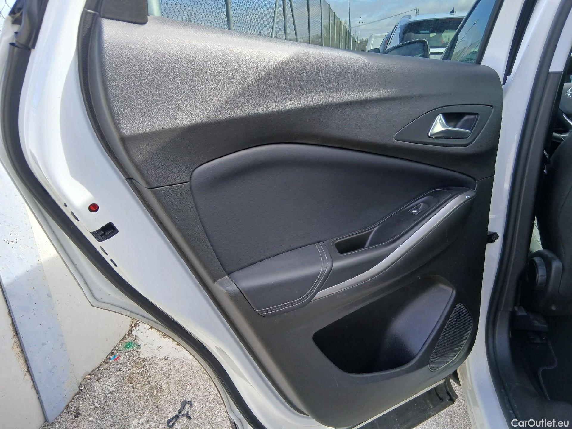  Opel   Grandland X OPEL Grandland / 2021 / 5P / todoterreno 1.5 CDTi Business Edition Auto #16