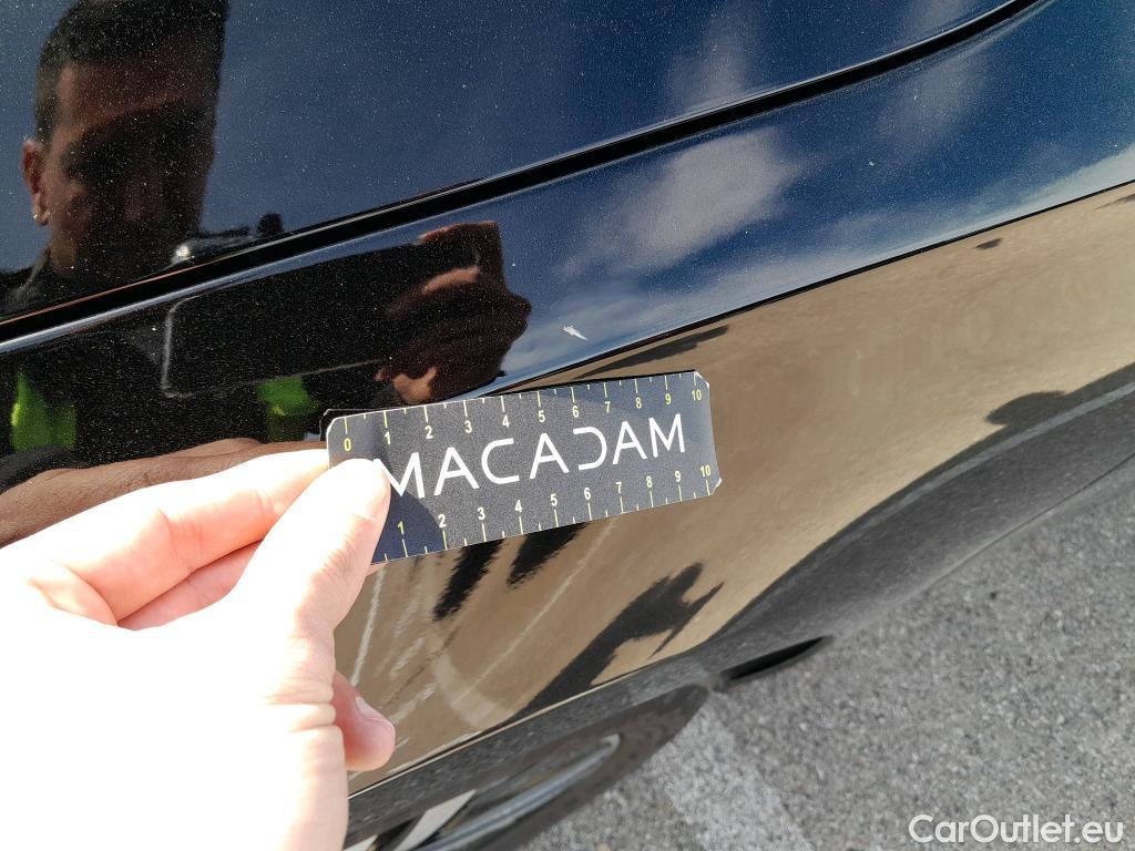  Mercedes  A-Klasse MERCEDES-BENZ Clase A / 2018 / 5P / berlina con portón A 250 e #31