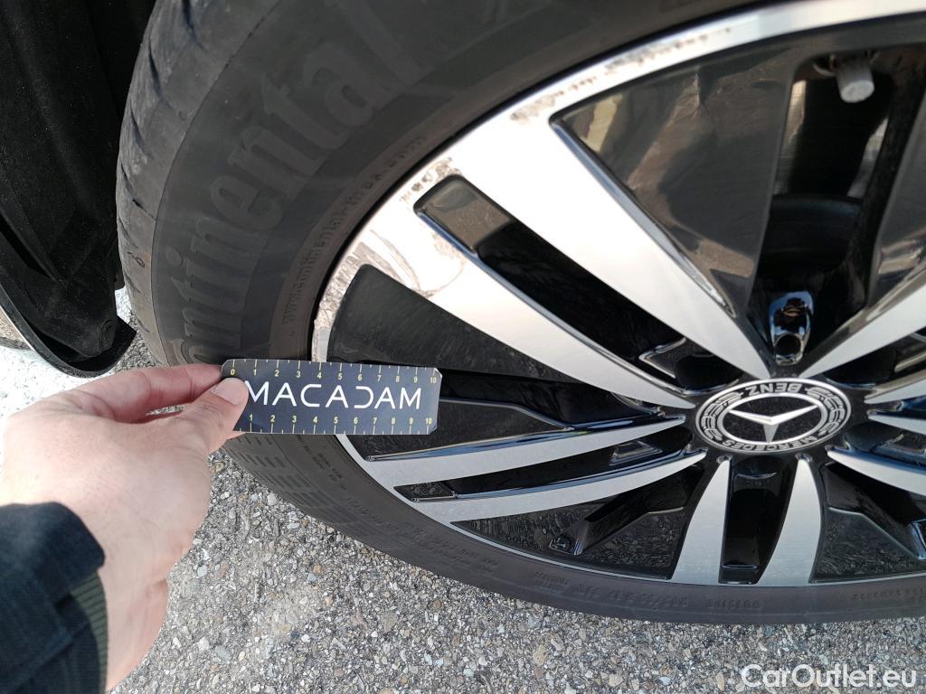  Mercedes  A-Klasse MERCEDES-BENZ Clase A / 2018 / 5P / berlina con portón A 250 e #4