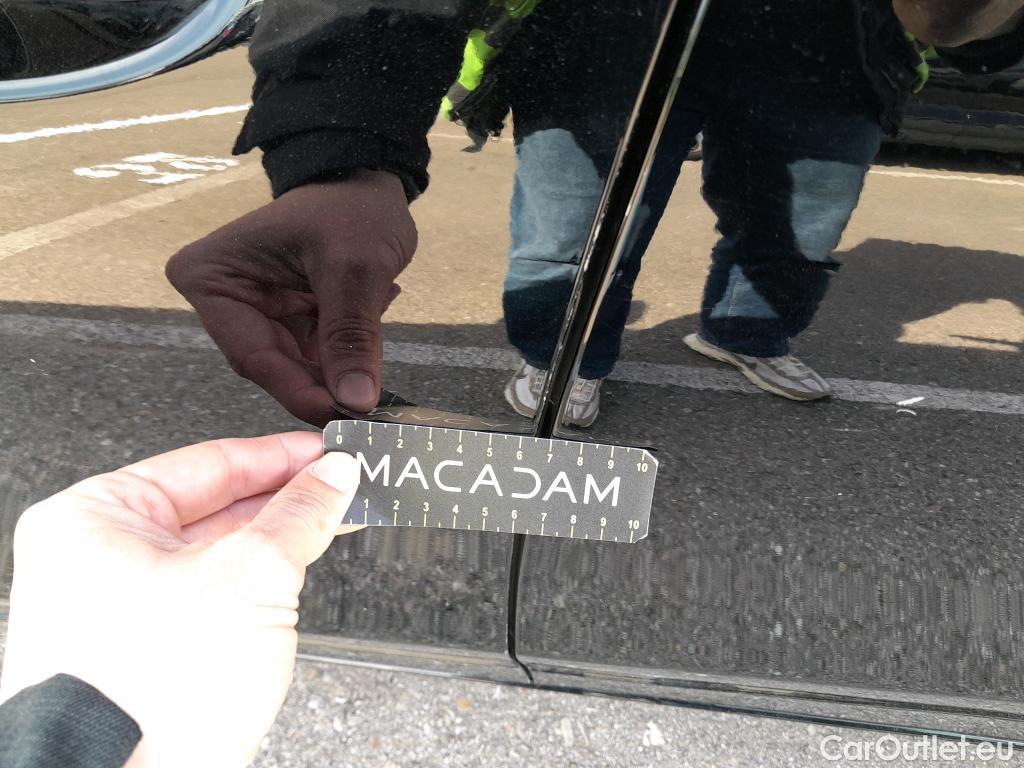  Mercedes  A-Klasse MERCEDES-BENZ Clase A / 2018 / 5P / berlina con portón A 250 e #6