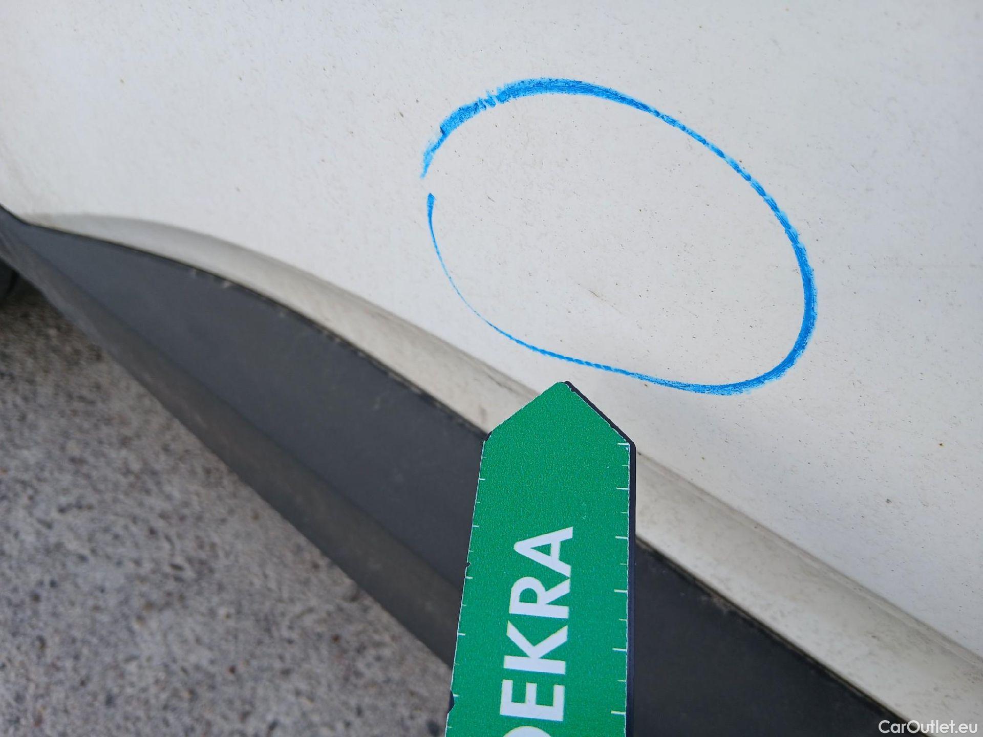  Opel   Grandland X OPEL Grandland / 2021 / 5P / todoterreno 1.5 CDTi Business Edition Auto #13