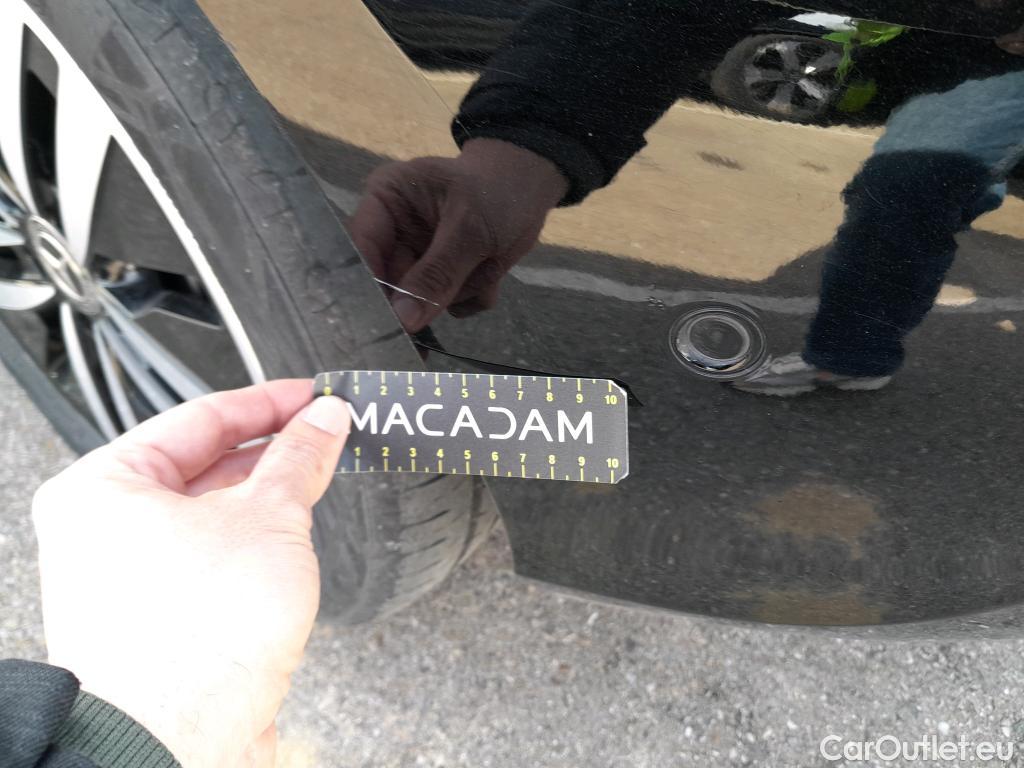  Mercedes  A-Klasse MERCEDES-BENZ Clase A / 2018 / 5P / berlina con portón A 250 e #29