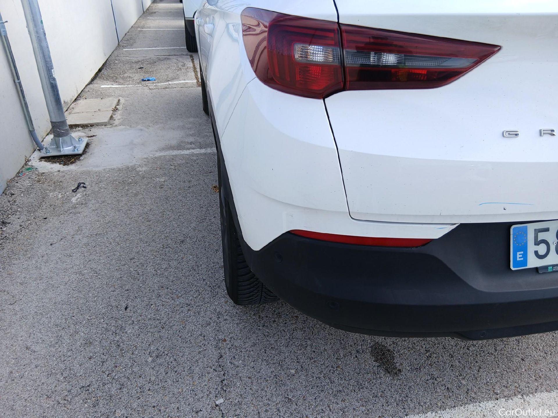  Opel   Grandland X OPEL Grandland / 2021 / 5P / todoterreno 1.5 CDTi Business Edition Auto #21