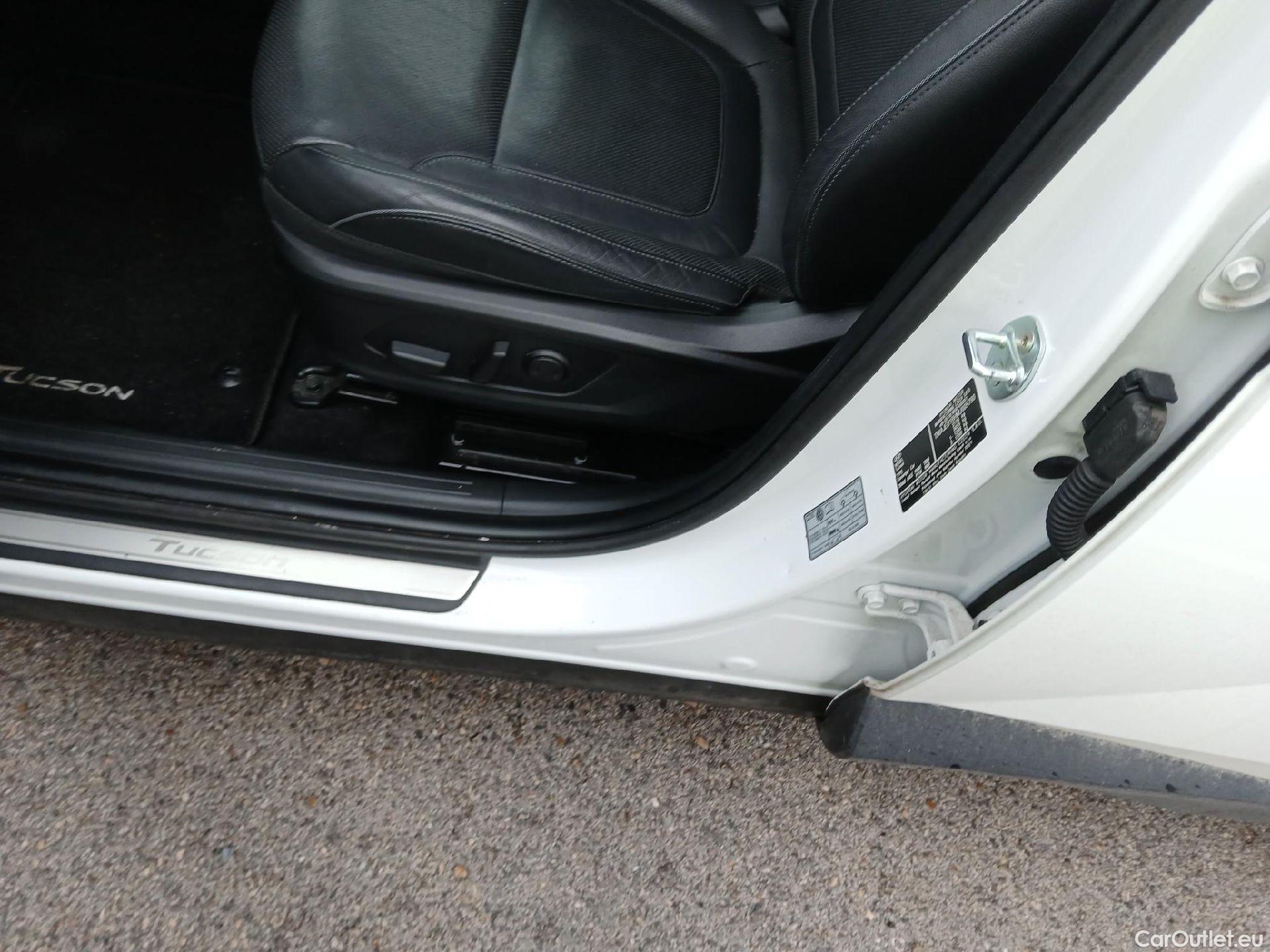  Hyundai  Tucson HYUNDAI  / 2020 / 5P / todoterreno 1.6 TGDI 132kW (180CV) 48V Style DCT 4x4 #10