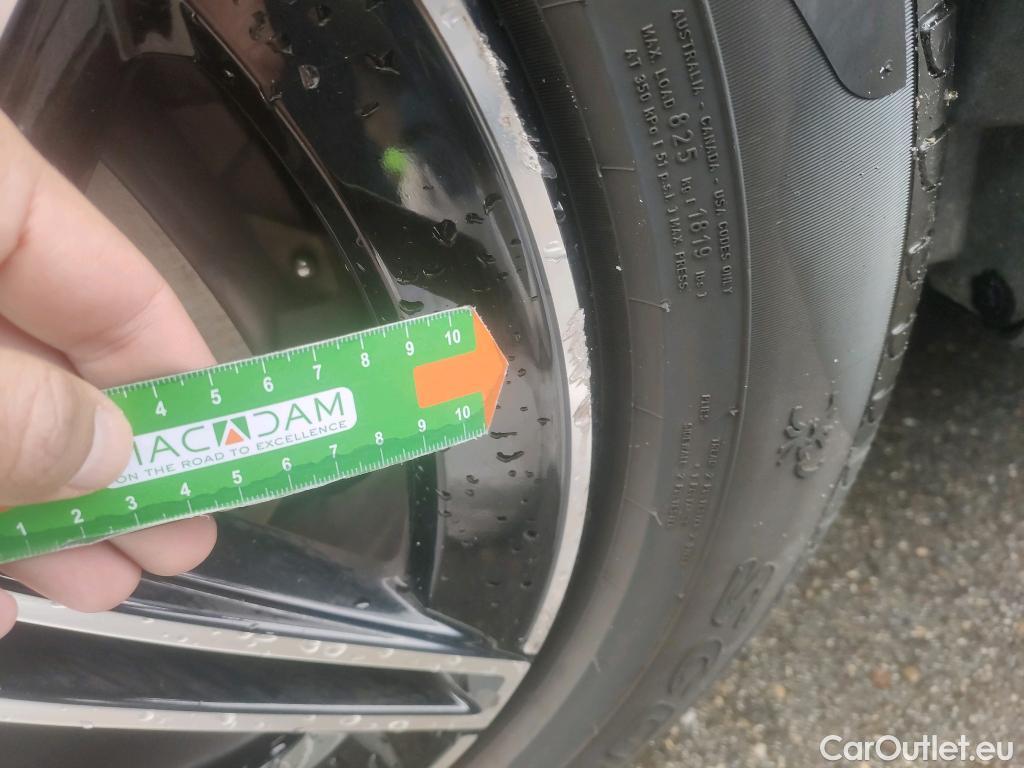  Mercedes  G-Klasee MERCEDES-BENZ GLC Coupé / 2019 / 5P / coupé GLC 220 d 4MATIC #2