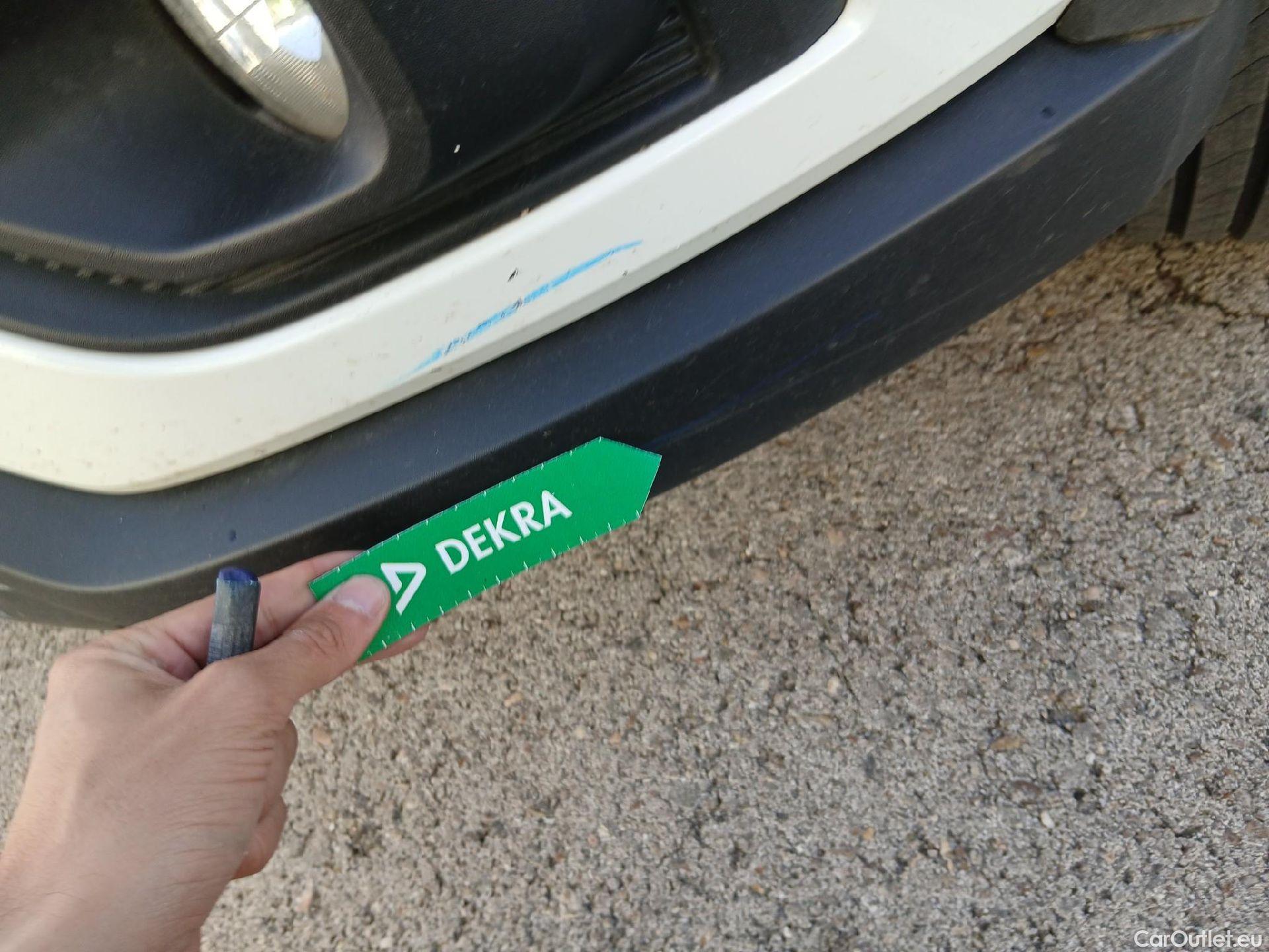  Dacia  Sandero DACIA  / 2020 / 5P / berlina con portón Stepway Comfort 74kW (100CV) ECO-G #3