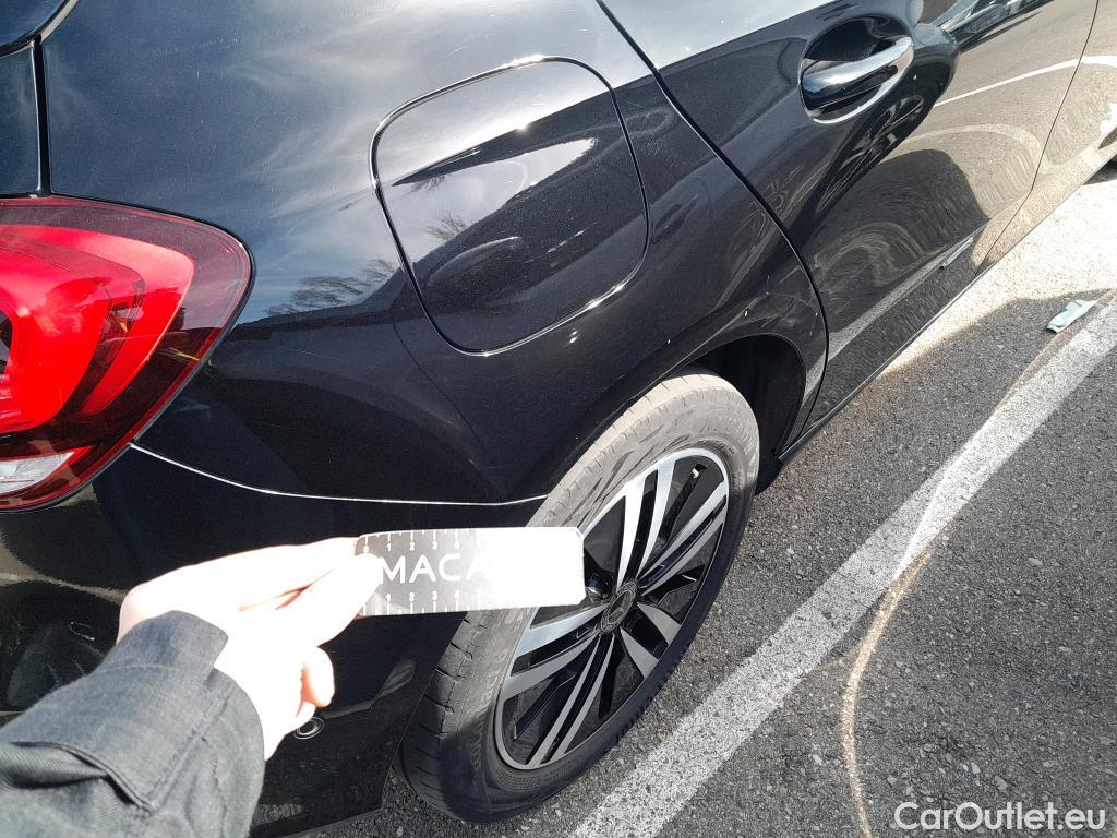  Mercedes  A-Klasse MERCEDES-BENZ Clase A / 2018 / 5P / berlina con portón A 250 e #1