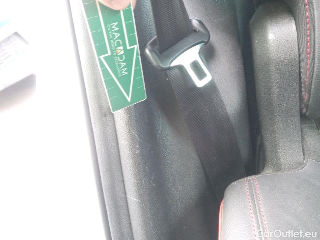  Hyundai  Tucson HYUNDAI  / 2018 / 5P / todoterreno 1.6 CRDI 100kW (136CV) 48V N-Line 4X2 #15