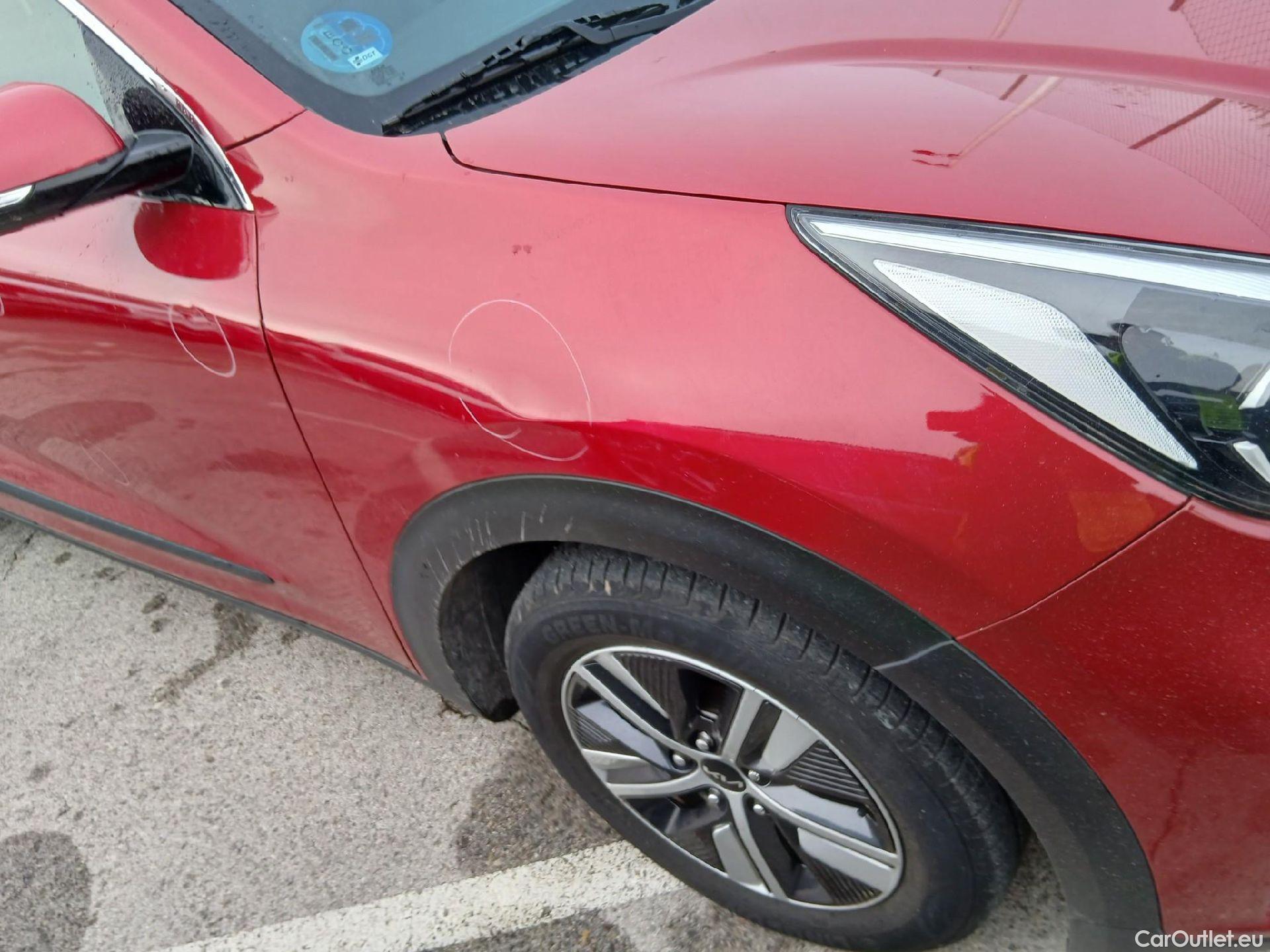  KIA  Niro KIA  / 2019 / 5P / crossover 1.6 GDi HEV 104kW (141CV) Drive #26