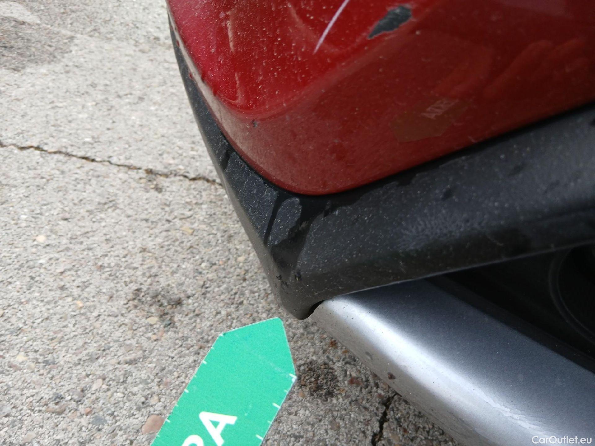  KIA  Niro KIA  / 2019 / 5P / crossover 1.6 GDi HEV 104kW (141CV) Drive #4