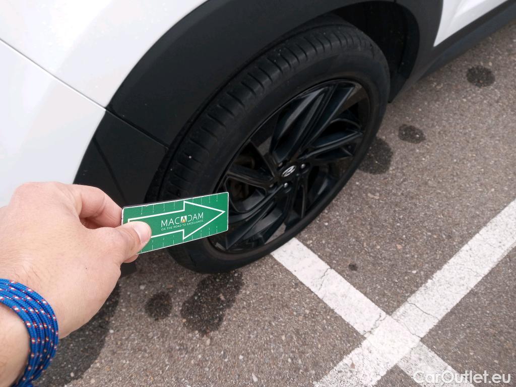  Hyundai  Tucson HYUNDAI  / 2018 / 5P / todoterreno 1.6 CRDI 100kW (136CV) 48V N-Line 4X2 #38