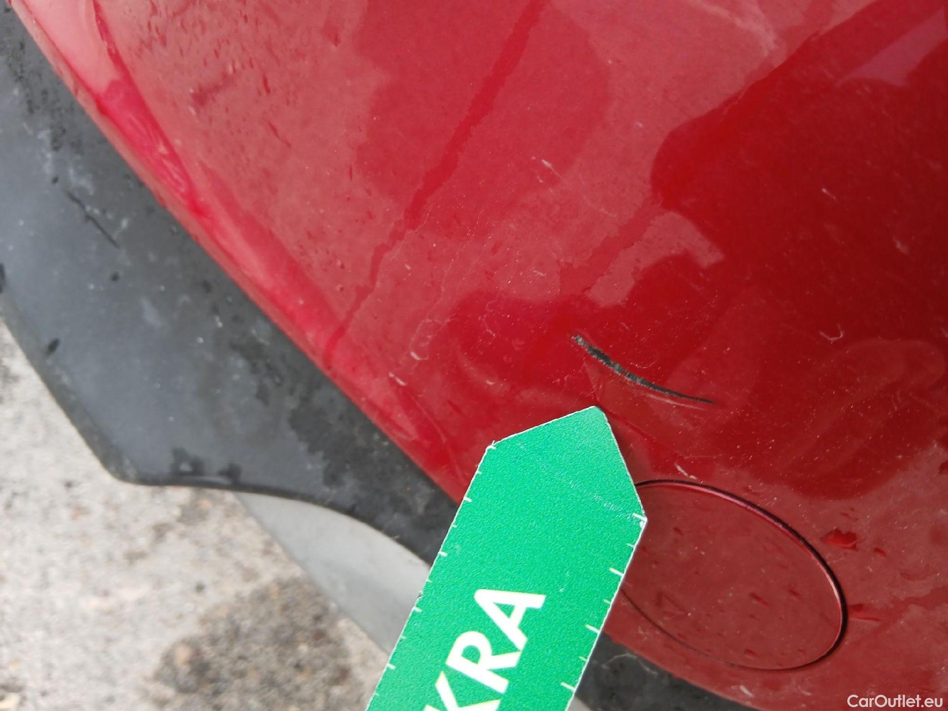  KIA  Niro KIA  / 2019 / 5P / crossover 1.6 GDi HEV 104kW (141CV) Drive #14