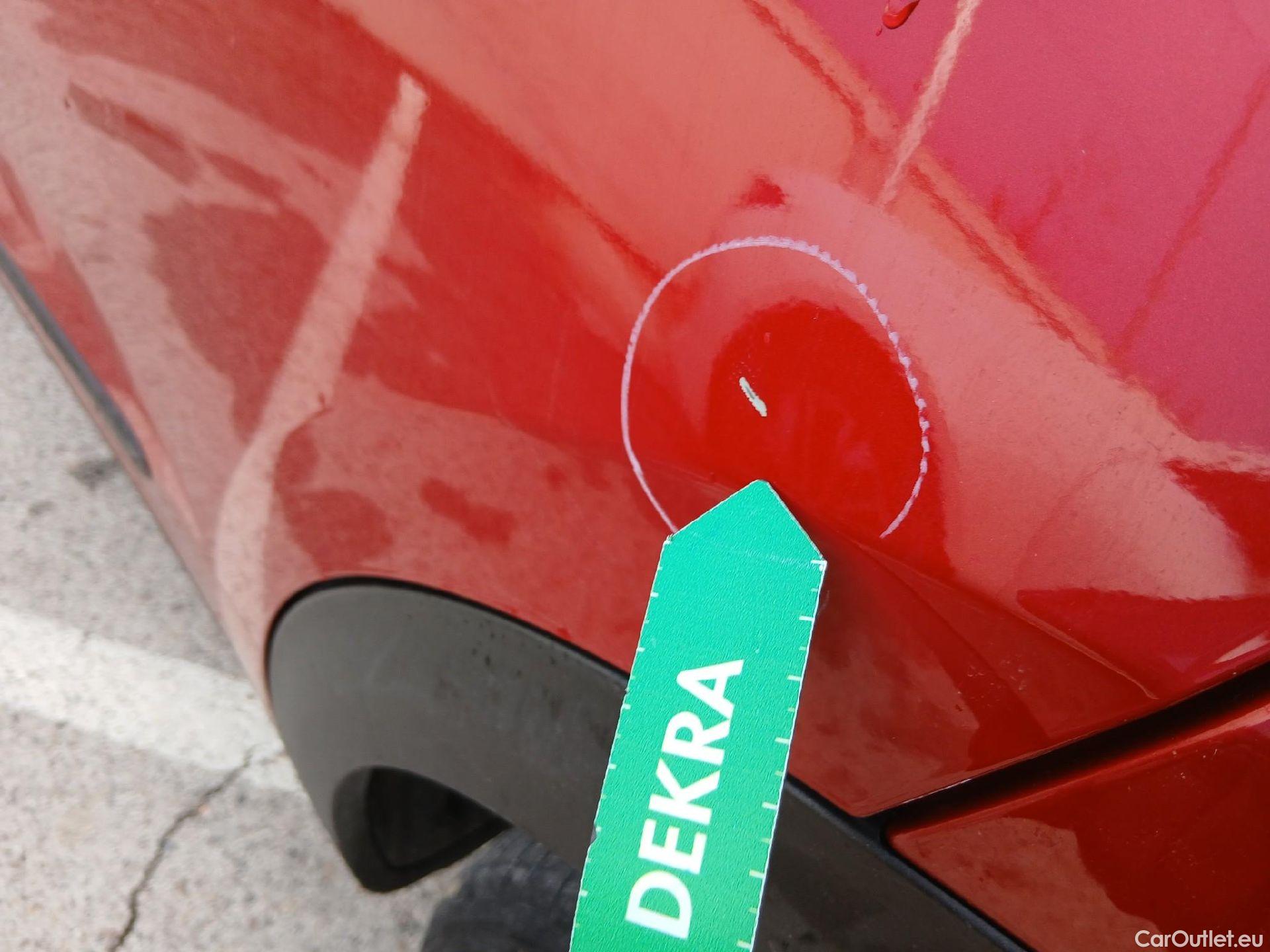  KIA  Niro KIA  / 2019 / 5P / crossover 1.6 GDi HEV 104kW (141CV) Drive #13